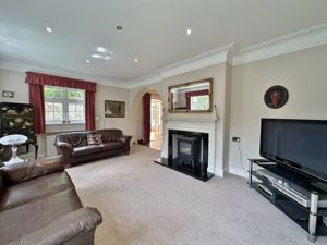 Photo 6- click for photo gallery